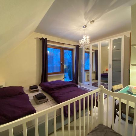 Gartenblick-Oase: Obergeschosswohnung In Хамбург Екстериор снимка