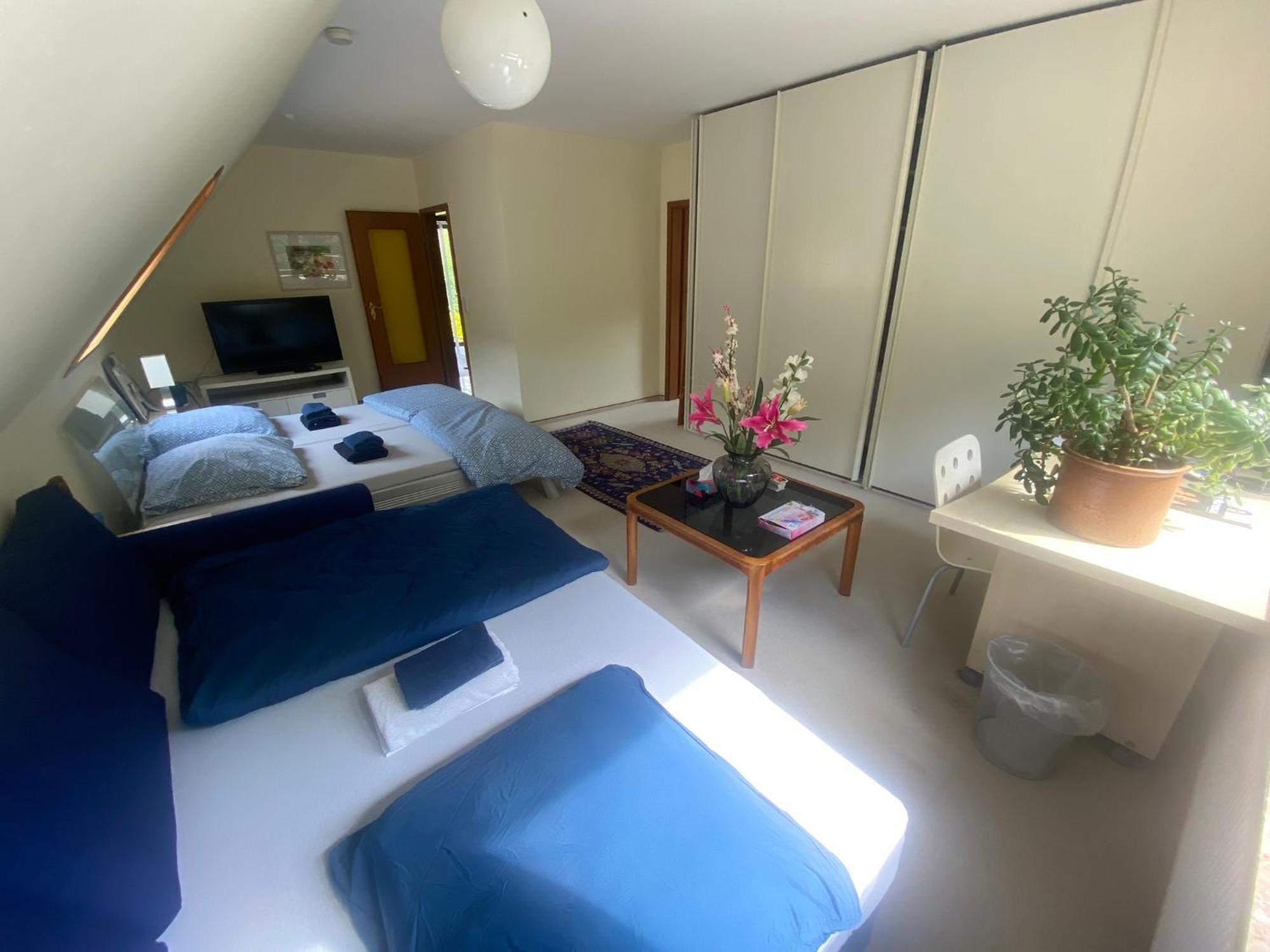 Gartenblick-Oase: Obergeschosswohnung In Хамбург Екстериор снимка
