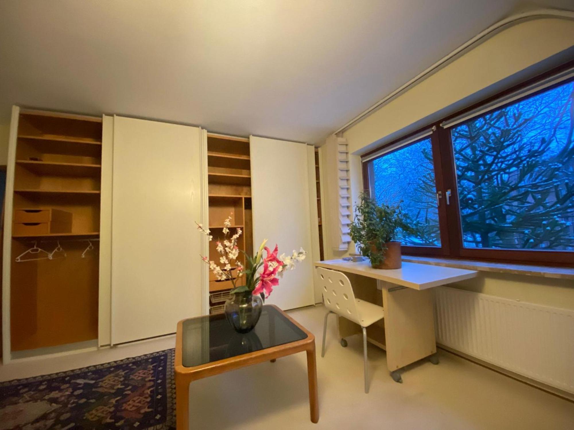 Gartenblick-Oase: Obergeschosswohnung In Хамбург Екстериор снимка